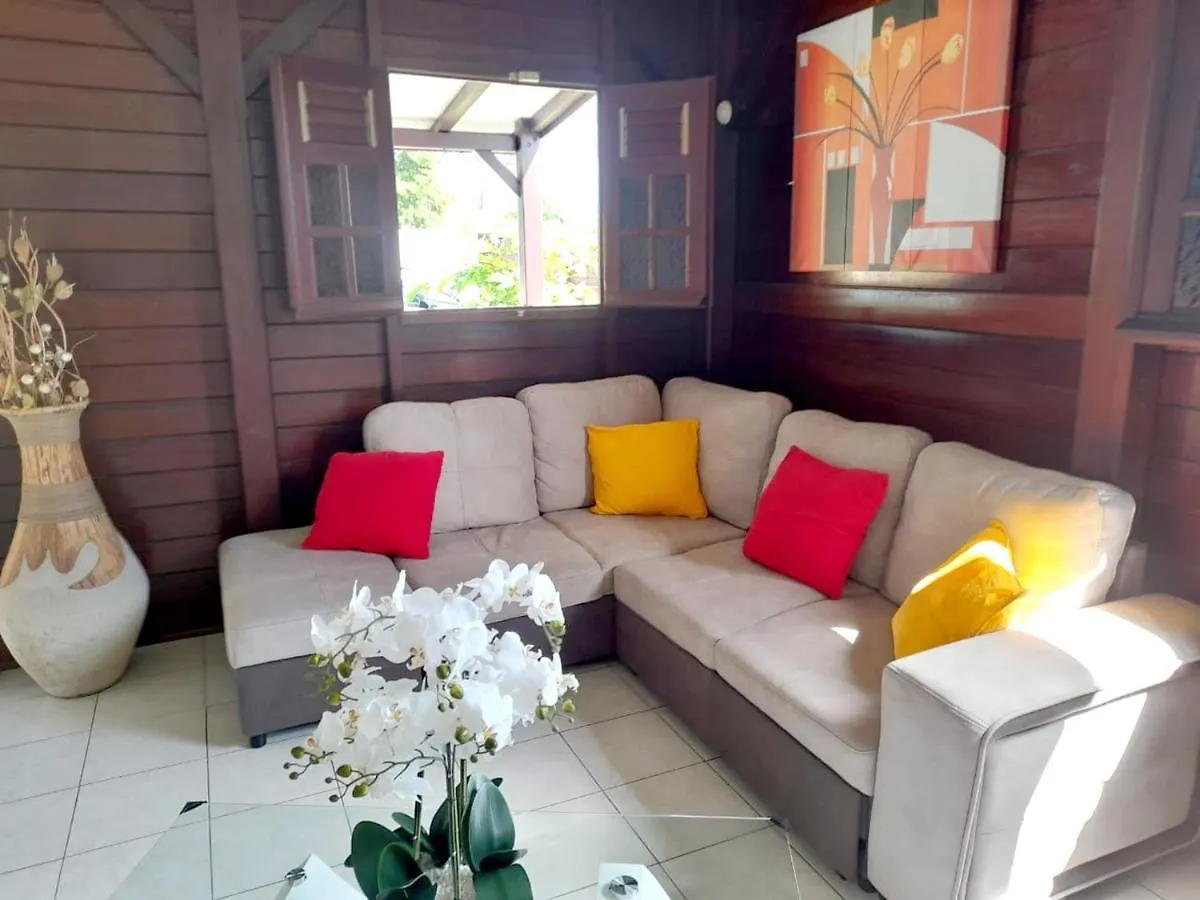 別荘 Maison Charmante A Saint-Francois Avec Jardin Et Piscine Partagee